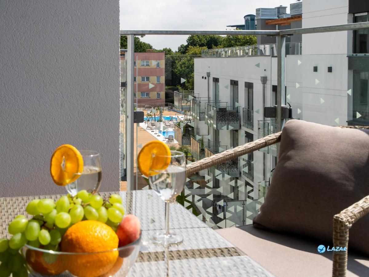 Lazar Apartamenty Nadmorskie Tarasy Kolobrzeg Dış mekan fotoğraf